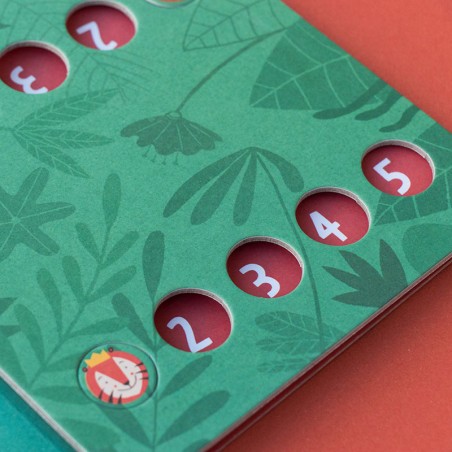 Lion and tiger tic tac toe